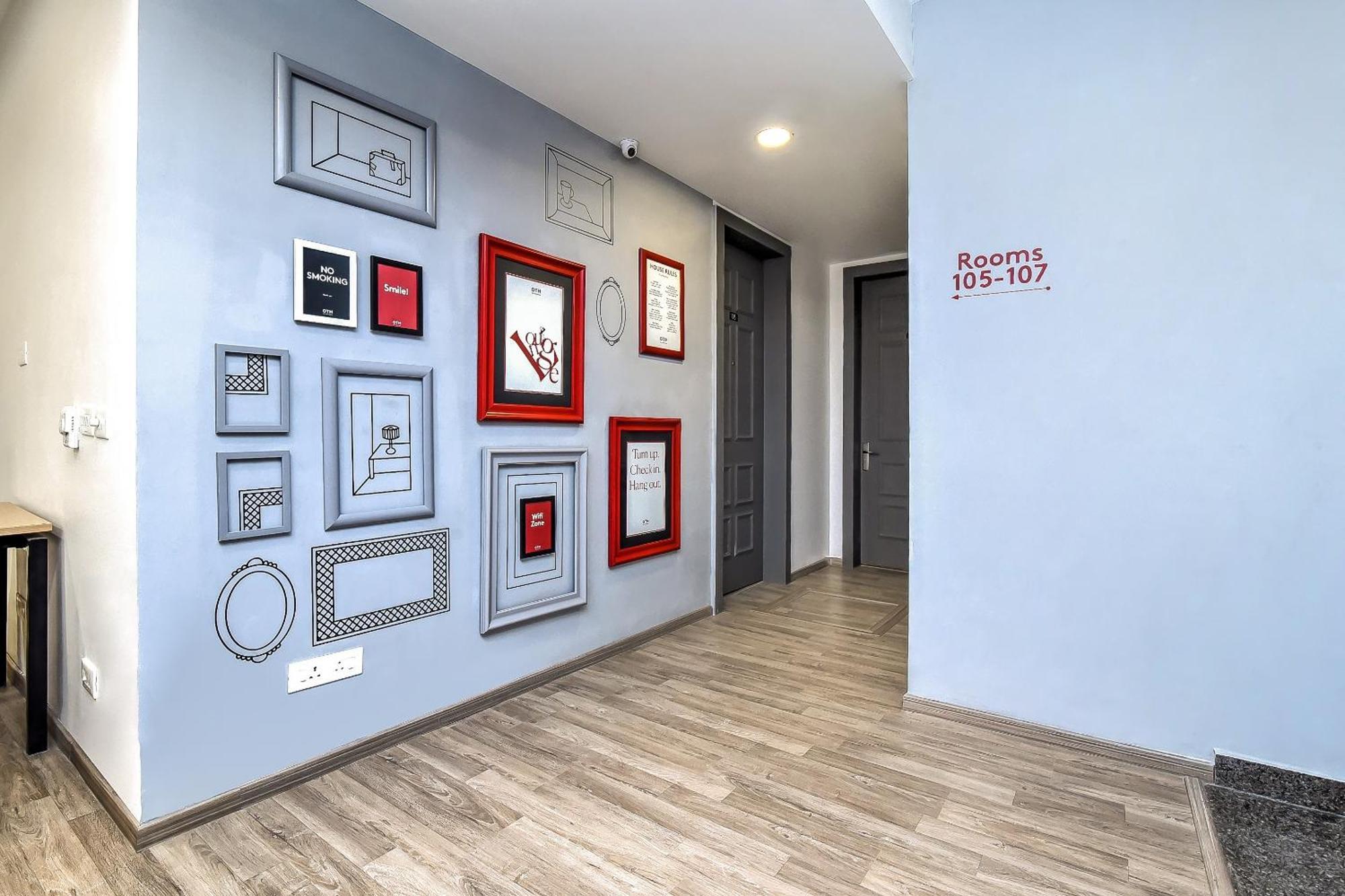 Oyo Townhouse 587 Sector 19 Hotel Kalkaji Devi Exterior photo